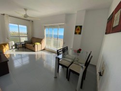 Уютная квартира 75 кв. метров с видом на море в Пунта Прима 
