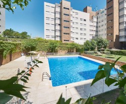 Отличные апартаменты 110м2 с бассейном в Мадриде
