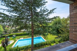 Прекрасные апартаменты 120м2 с общим бассейном в Мадриде (район Ла Моралеха)