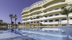 Квартира 168 кв. метров с бассейном рядом с пляжем в Ареналес-дель-Соль